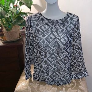 THE LIMITED geometric SHEER LONG SLEEVE BLOUSE NEW SZ. MEDIUM